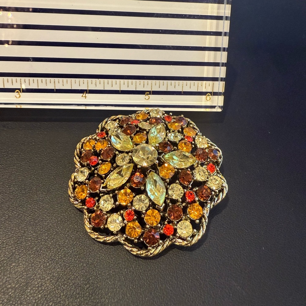 Albert Weiss gorgeous Gold/orange/copper/pale yellow Crystal Brooch - Picture 4 of 8